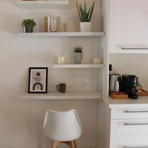 Charming & Modern In The Apartament